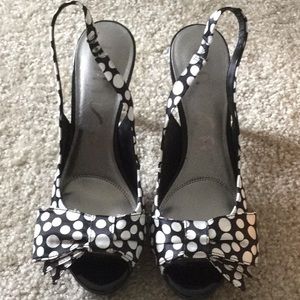 Women’s shoes